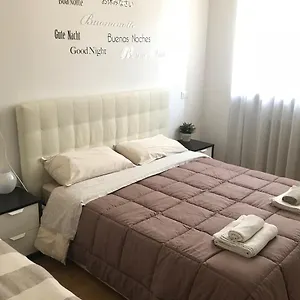 Apartament The Little House In, Bergamo